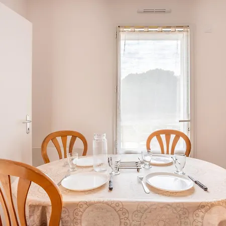 De Celine בית נופש *