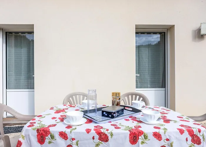 De Céline Hébergement de vacances Curzon